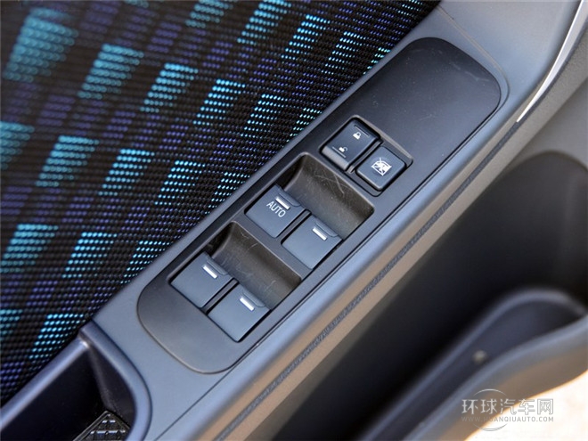 2014款 兩廂 1.5L 自動夢想型