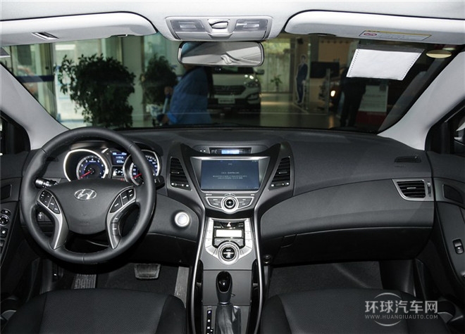 2015款 1.6L 自動尊貴型