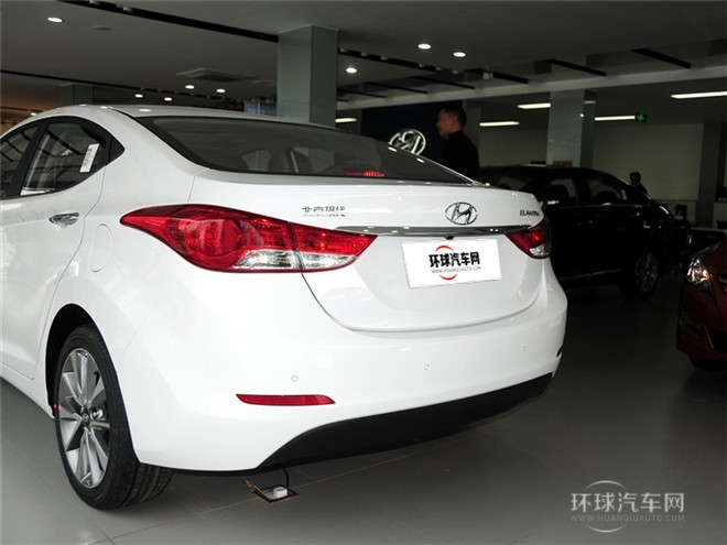 2015款 1.6L 自動尊貴型