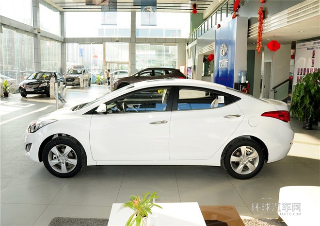 2015款 1.6L 自動尊貴型