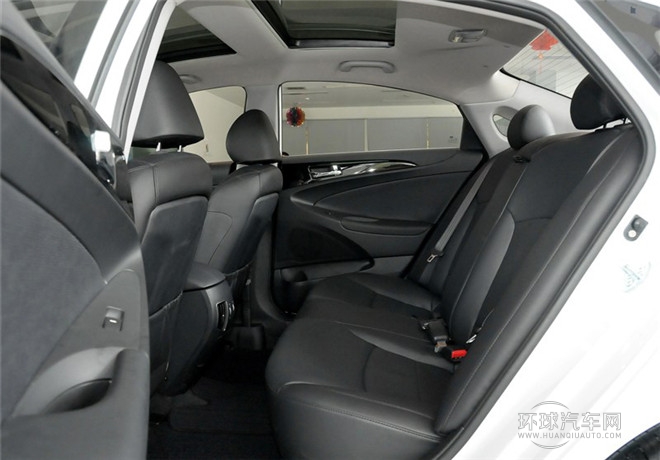 2014款 2.0L 自動豪華版