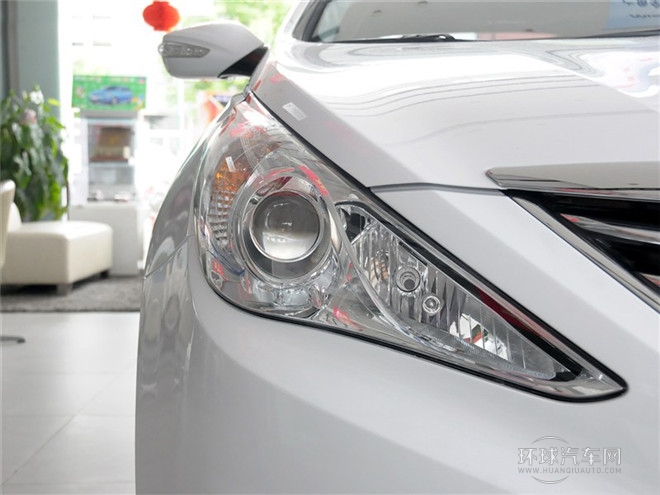 2014款 2.0L 自動豪華版