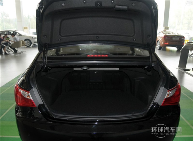 2014款 2.0L 自動領先型