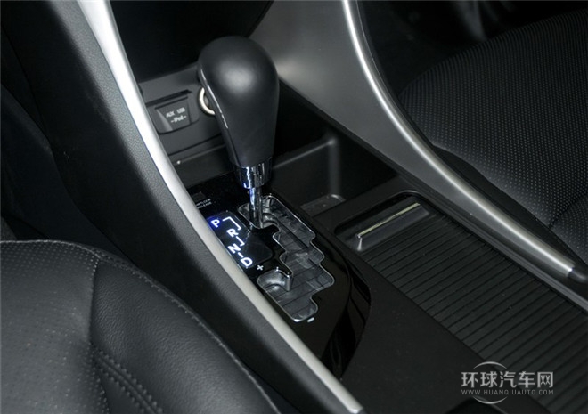 2014款 2.0L 自動(dòng)領(lǐng)先型
