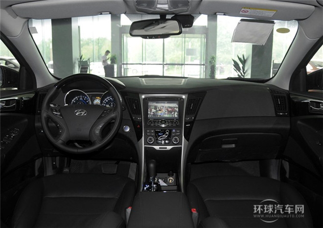 2014款 2.0L 自動領先型