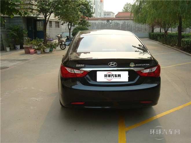 2014款 2.0L 自動領(lǐng)先型