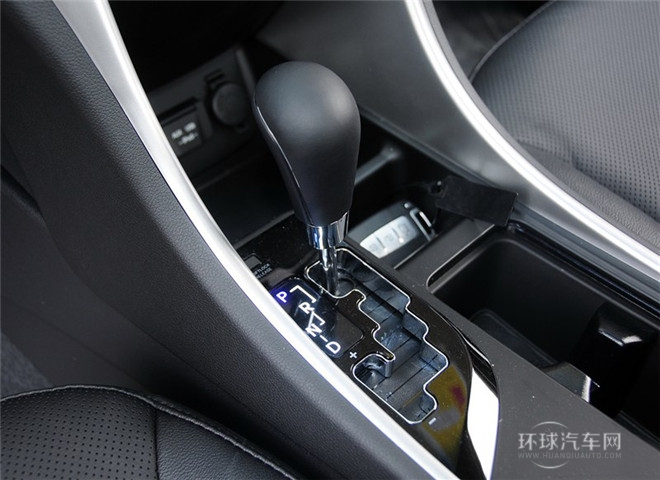 2014款 2.0L 自動尊貴版