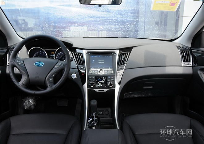 2014款 2.0L 自動尊貴版
