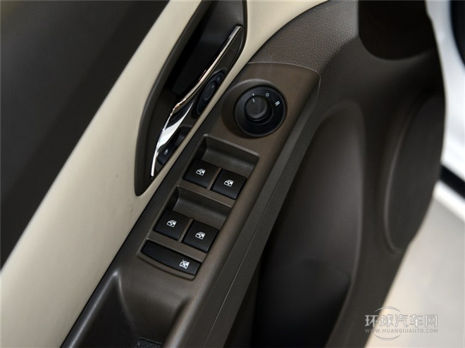 2015款 1.5L 經(jīng)典 SE MT