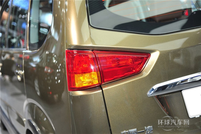 2014款 1.5L 手動5座運動都市B版