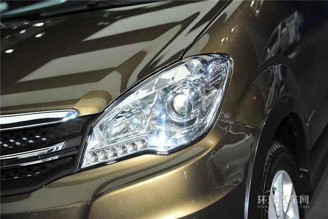 2014款 1.5L 手動(dòng)5座運(yùn)動(dòng)都市B版