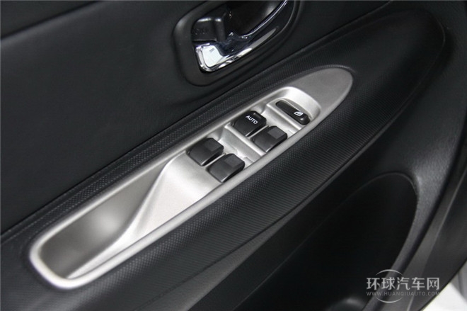 2014款 1.3L 手動(dòng)5座經(jīng)典版