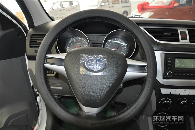 2014款 1.3L 手動5座經典版