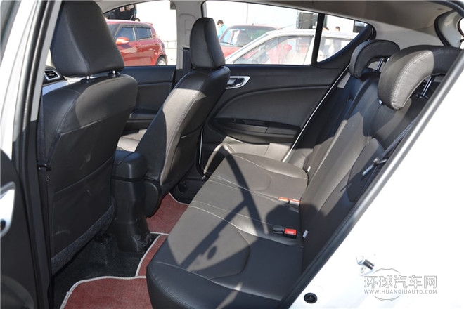 2014款 1.8L 自動尊貴型