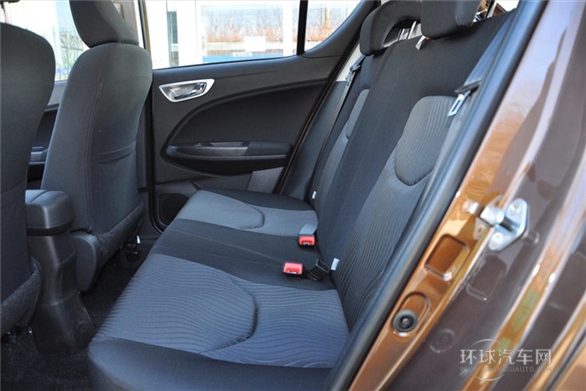 2014款 1.8L 自動豪華型