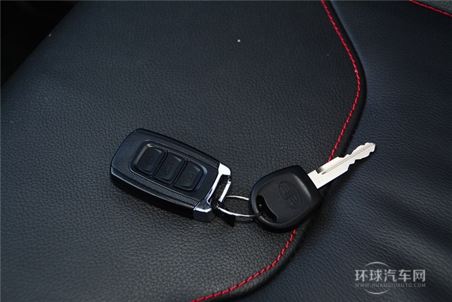 2014款 1.5L 手動舒適型