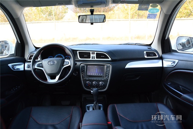 2014款 1.5L 手動舒適型