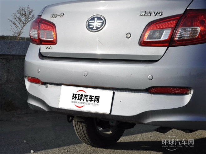 2014款 1.5L 手動(dòng)精英型