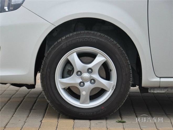 2014款 1.5L 手動進(jìn)取型