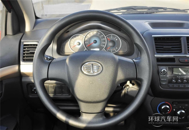 2014款 1.5L 手動(dòng)標(biāo)準(zhǔn)型