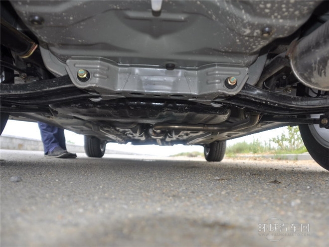 2014款 1.0L 手動(dòng)舒適型