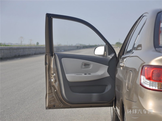 2014款 1.0L 手動舒適型