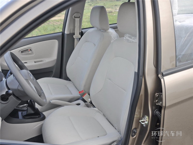 2014款 1.0L 手動舒適型