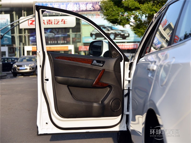 2014款 2.0T 手動豪華型