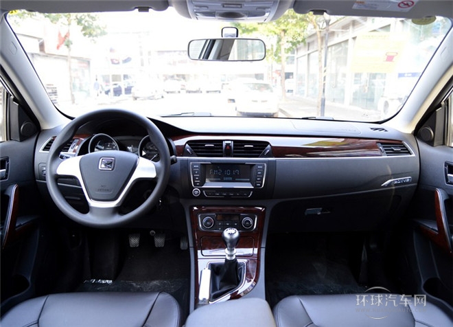 2014款 2.0T 手動豪華型