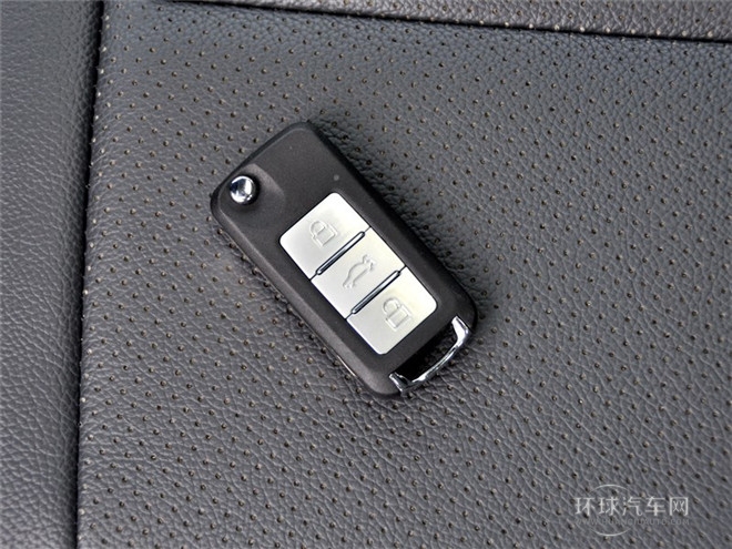 2014款 1.6L 新視界版自動尊貴型