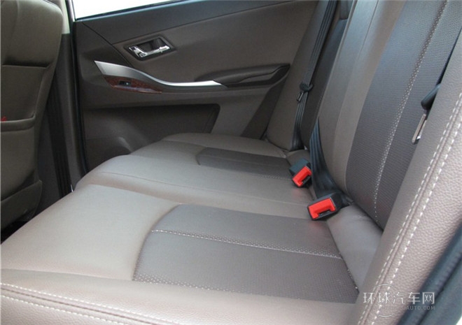 2014款 1.6L 新視界版自動尊貴型