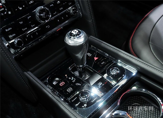 2015款 6.8T 標準版