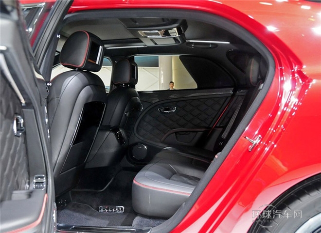 2015款 6.8T 極致版