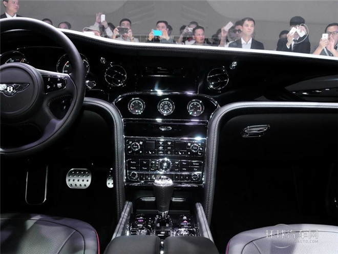 2015款 6.8T 極致版