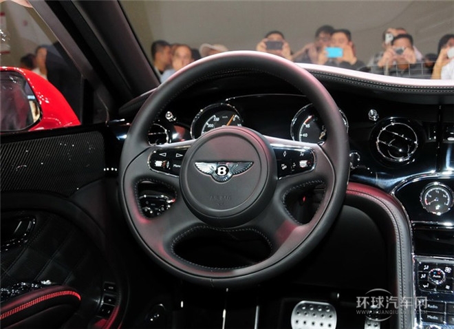 2015款 6.8T 極致版