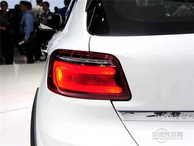 2015款 都市SUV 1.6T 自動型動派