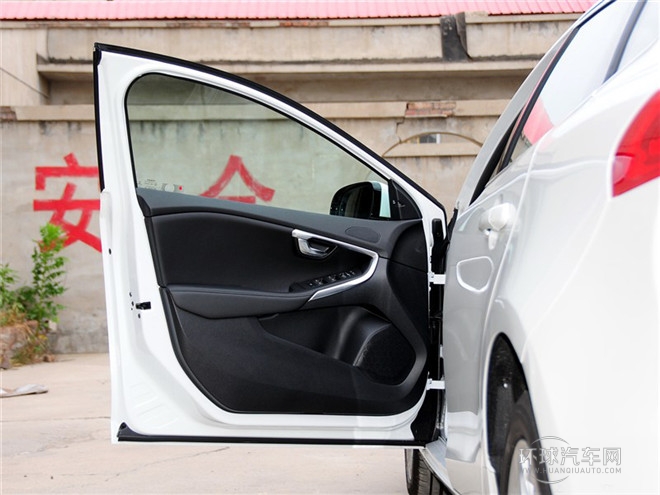 2015款 Cross Country 2.0T T5 AWD智雅版