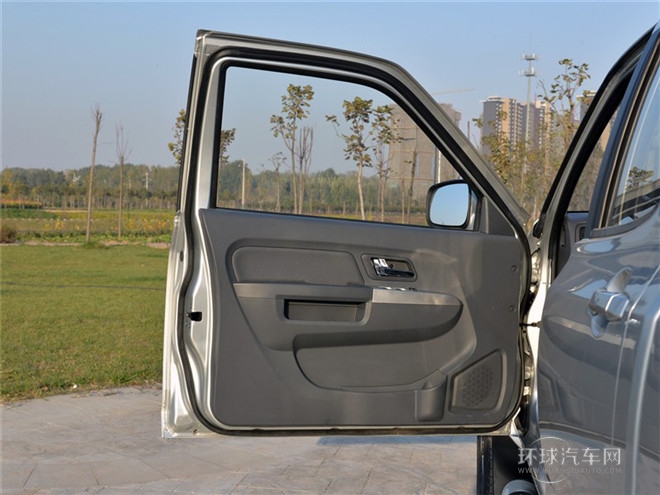 2015款 新一代 3.0T柴油四驅豪華型ZD30D13