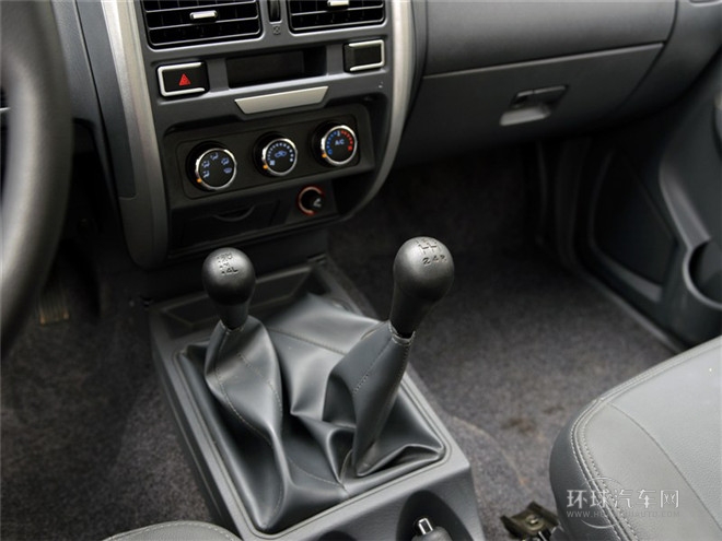 2015款 新一代 3.0T柴油四驅(qū)豪華型ZD30D13