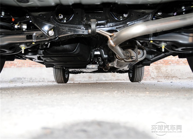 2015款 2.0L 手動兩驅都市版