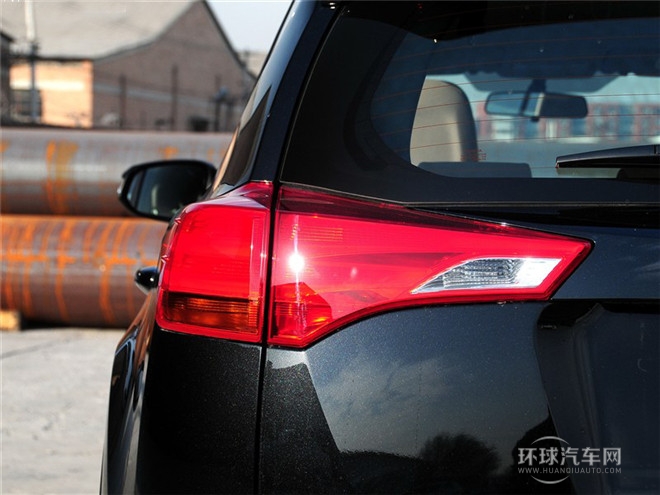 2015款 2.0L 手動兩驅都市版