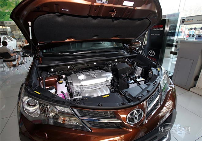 2015款 2.5L 自動(dòng)四驅(qū)豪華版