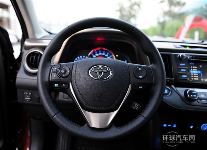 2015款 2.5L 自動四驅豪華版