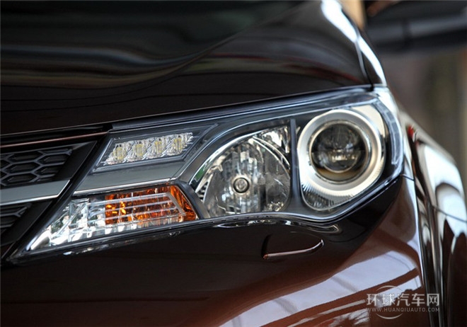 2015款 2.5L 自動四驅豪華版