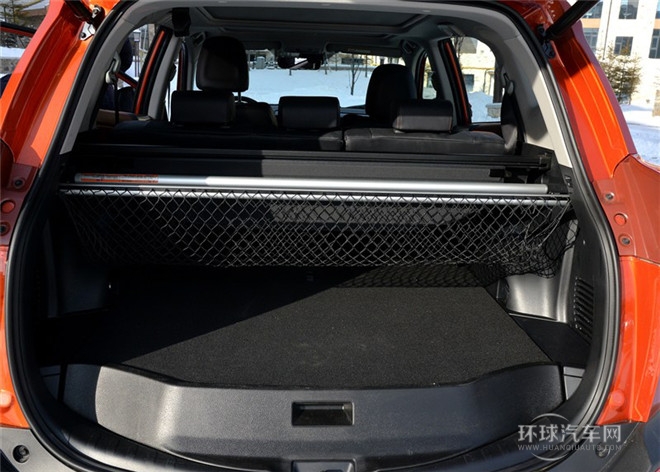 2015款 2.5L 自動四驅尊貴版