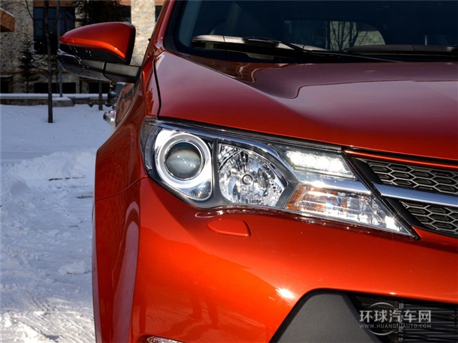 2015款 2.5L 自動四驅尊貴版