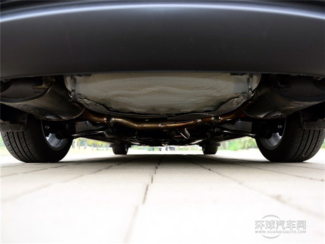 2015款 1.8L 自動(dòng)豪華型