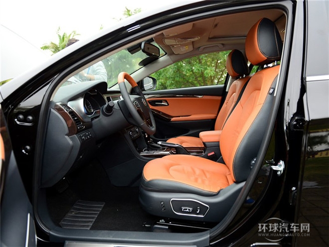 2015款 1.8L 自動豪華型