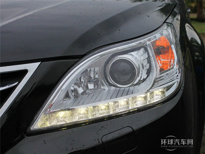 2015款 1.8L 自動舒適型