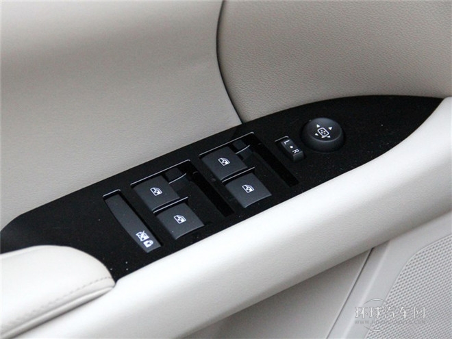 2015款 28T 舒適型